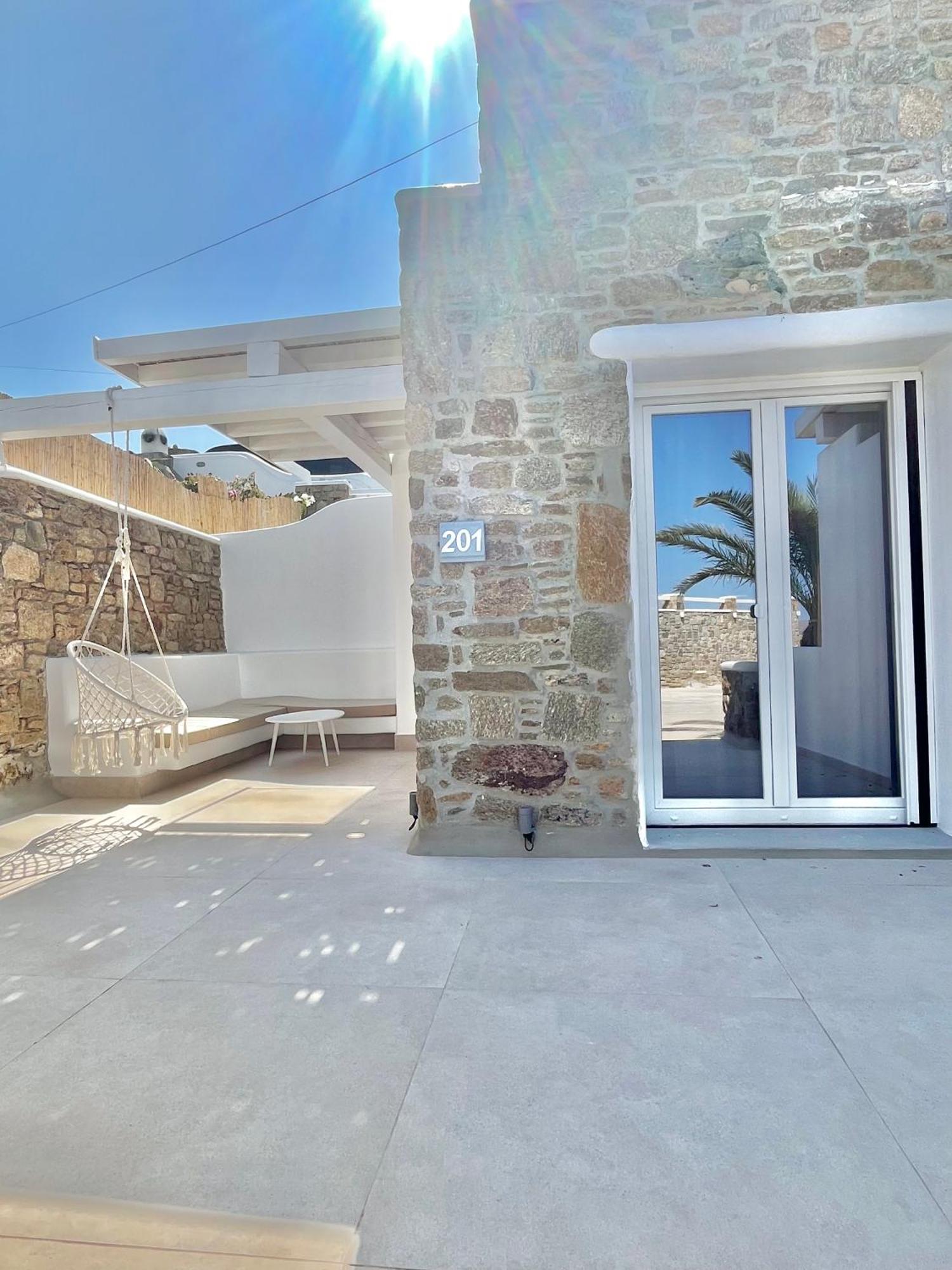 Crystal Suites Mykonos Town Екстериор снимка